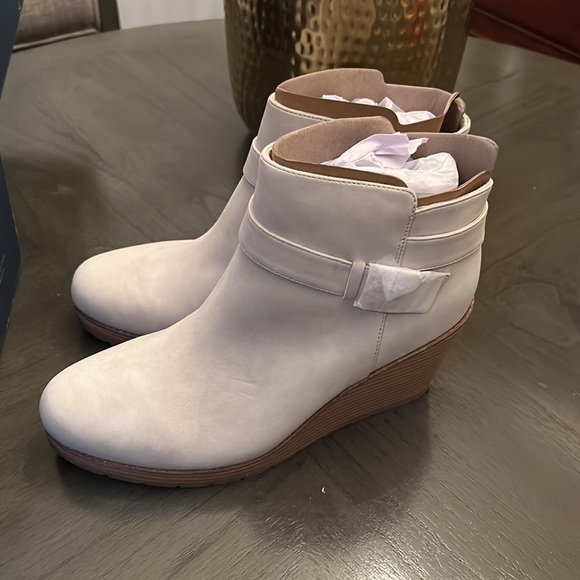 DR. SCHOLL'S One Up Wedge Bootie - Picture 5 of 13